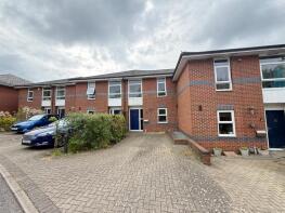 7, Bridge Court, Wrecclesham, Farnham GU10 4QE