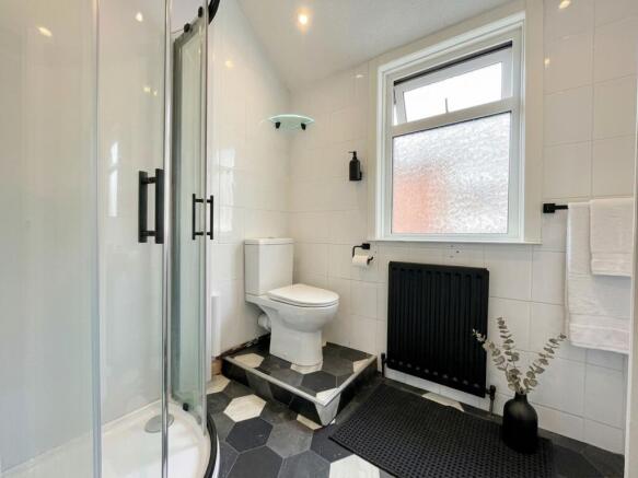 3 bed Terraced for sale Image 9