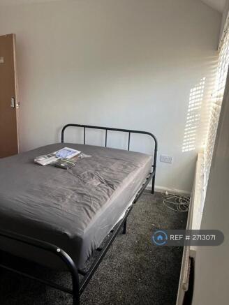 1 bed House Share to rent Image 11