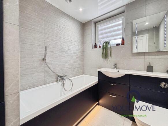 3 bed Bungalow for sale Image 11