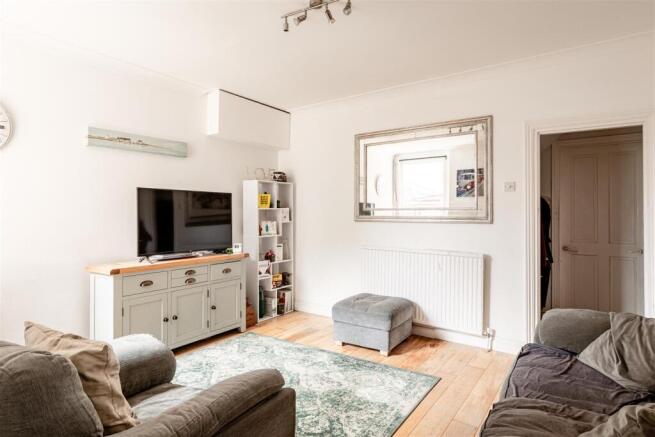 39 Mill Green Road-3.jpg
