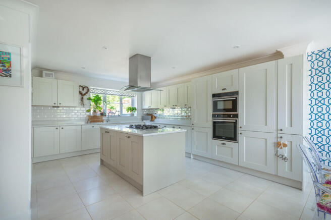6 Shepherd Close-...