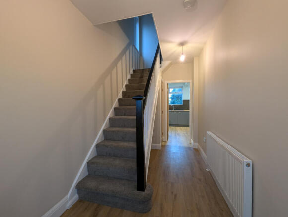 3 bed Semi-Detached to rent Image 11