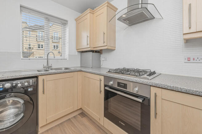 3 bed Town House for sale Image 5