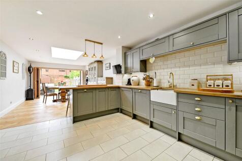 Crown Road, Marlow, Buckinghamshire, SL7