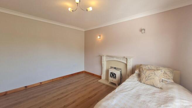2 bed Bungalow to rent Image 8
