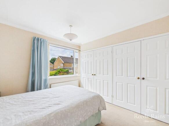 4 bed Semi-Detached for sale Image 11