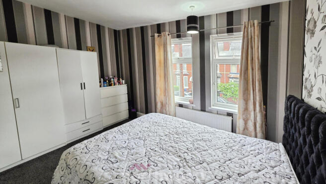3 bed Terraced to rent Image 11