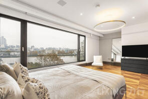 11, Blenheim House, Crown Square, London SE1 2SF