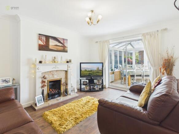 cam05459g0pr0147still034