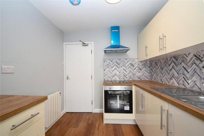 1 bed Apartment to rent Image 4
