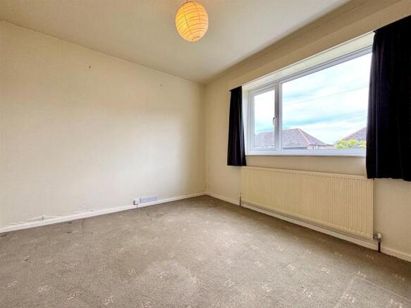 4 bed Detached for sale Image 10