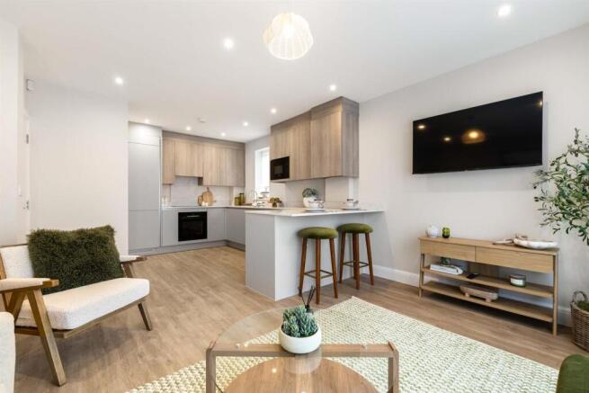 3 McLaren Court, 1 Cobham Road, KT22  9AU-30.jpg