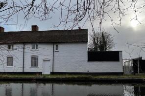 7, Canal Side, Holly Road, Stourport-on-severn DY13 9BD