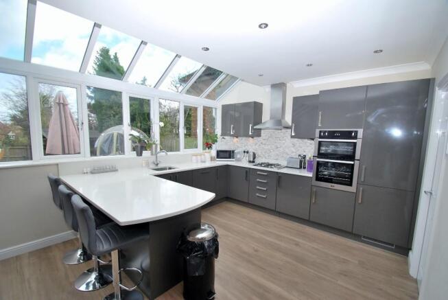 Kitchen side