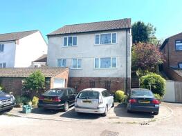 33, Hill Head Close, Glastonbury BA6 8AL
