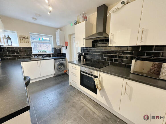 5 bed House of Multiple Occupation for sale Image 11