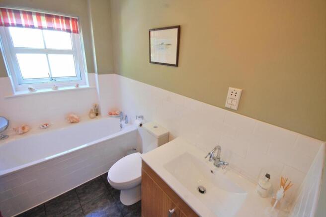 En-Suite Bathroom