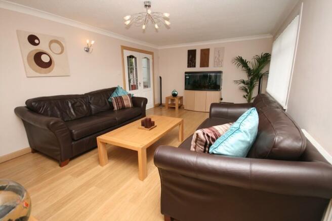 Lounge 2