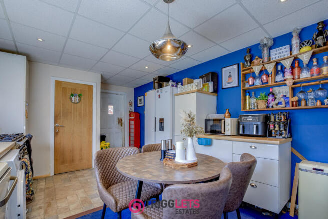 3 bed Terraced for sale Image 4