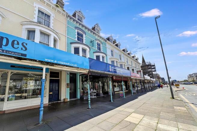 Knightsbridge House, 11 Gloddaeth Street, Llandudno, LL30 2DD