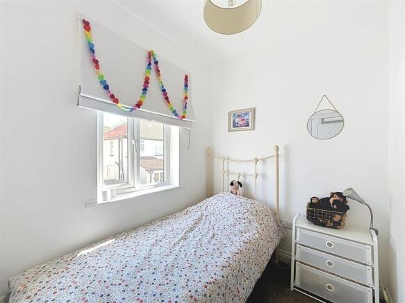 3 bed Semi-Detached for sale Image 12