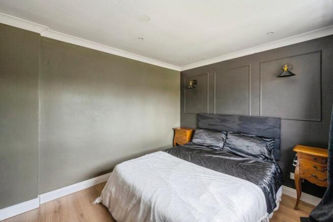 3 bed Semi-Detached for sale Image 10