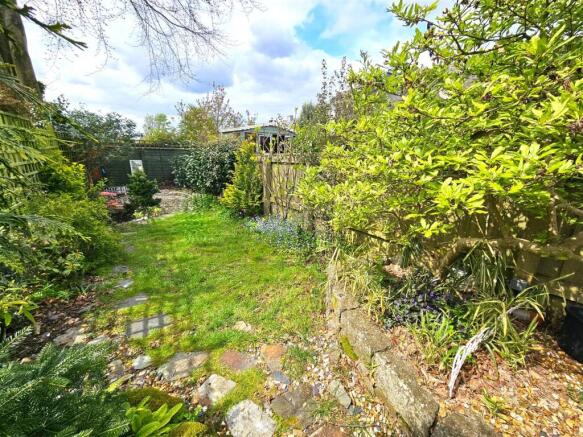 Rear Garden (2).jpg