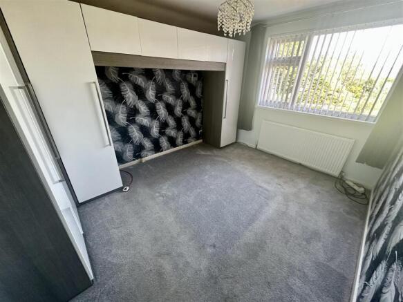 3 bed Semi-Detached for sale Image 9