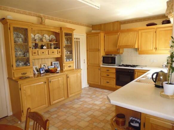 Kitchen/Breakfast Ro