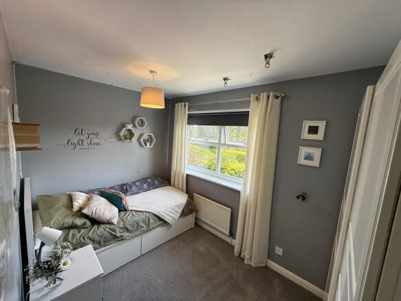 4 bed Detached for sale Image 11