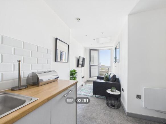 Kitchen & Living area