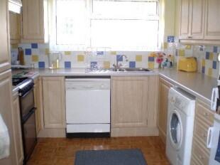 kitchen/breakfast