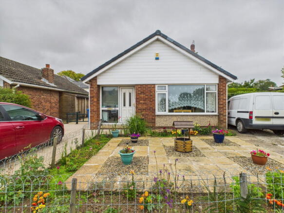 2-bed detached on Heworth Drive, Whitby, YO21 3UA, £265,000