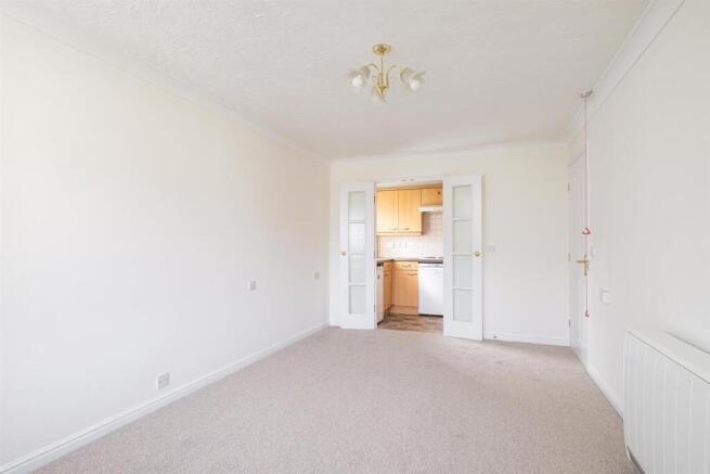 1 bed Apartment for sale Image 11