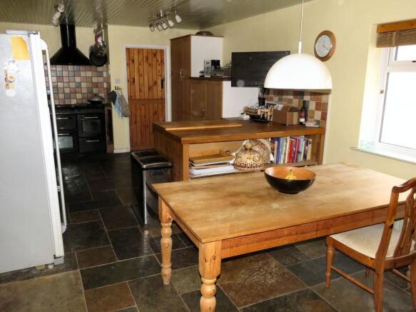 Kitchen/Breakfast...