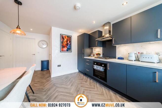 3 bed Semi-Detached for sale Image 8