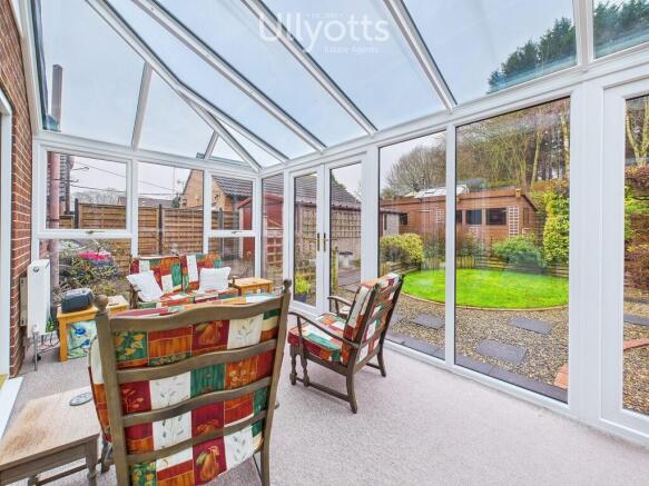 4 bed Detached for sale Image 4