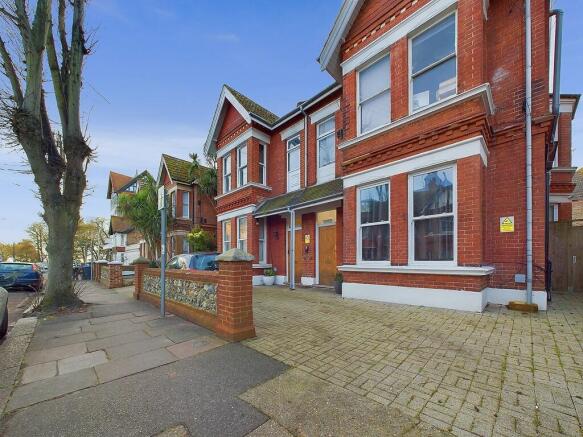 CAM03519G0-PR0202...
