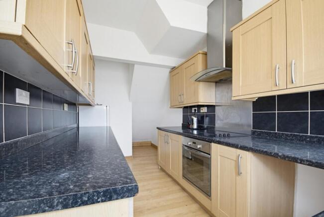3 bed Terraced for sale Image 7
