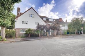 Flat 4, 37 Charter Court, Wigmore Road, Broadwater, Worthing BN14 9HH