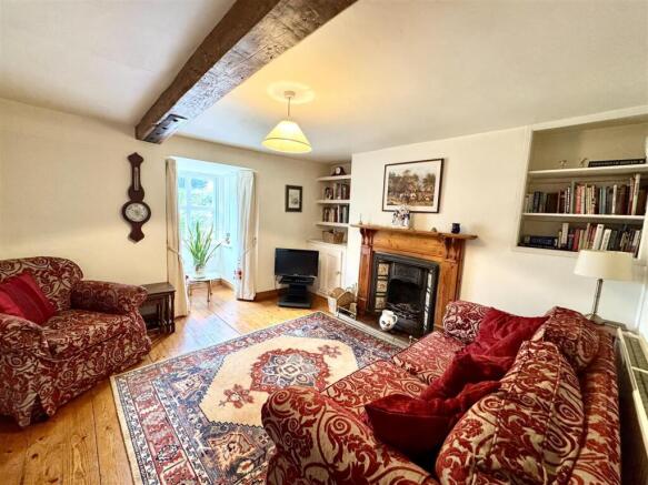 SITTING ROOM