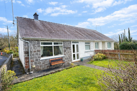 2 Godre'r Coed, Llangybi, Lampeter, SA48