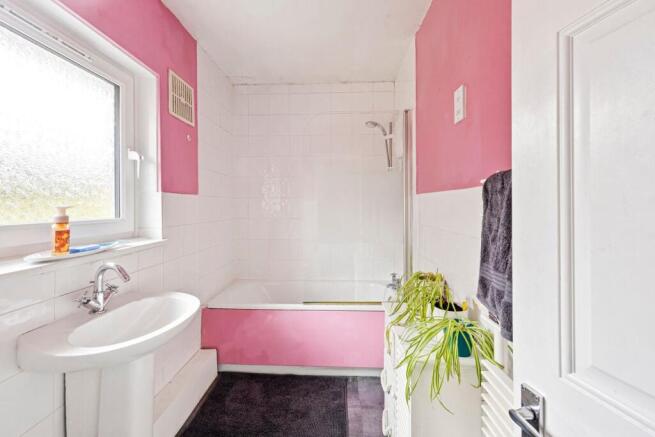 Downland Drive 66a BATHROOM 2.jpeg
