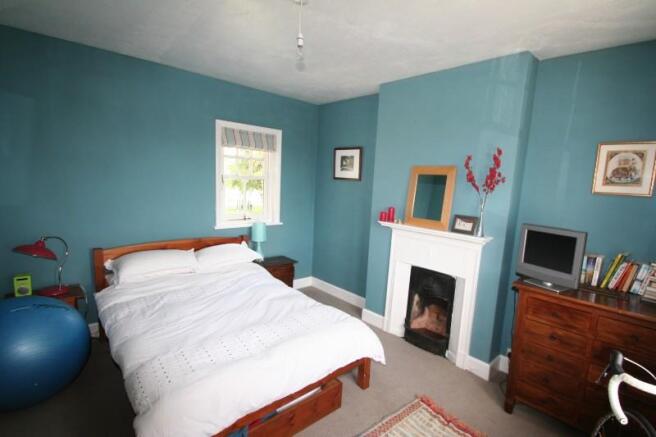 Bedroom 2.JPG