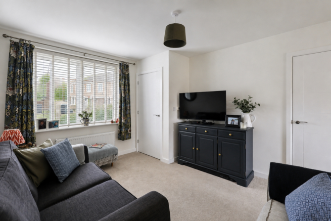 7DBDD81B-1768-4595-A48B-60FD9A671C9A