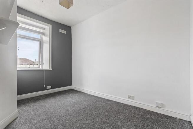 2 bed Terraced for sale Image 8