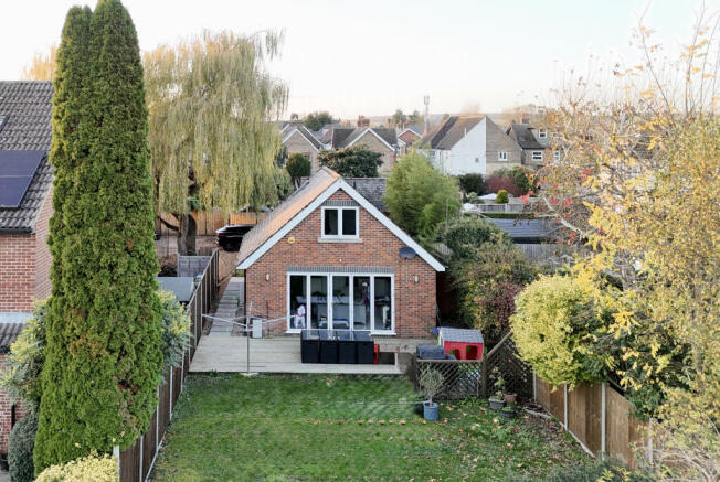 dji_fly_20251117_155640_0028_1763397232123_photo.j