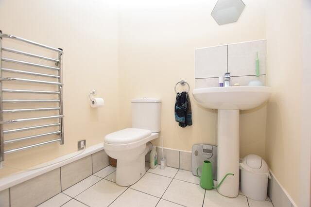 1 bed Apartment to rent Image 4