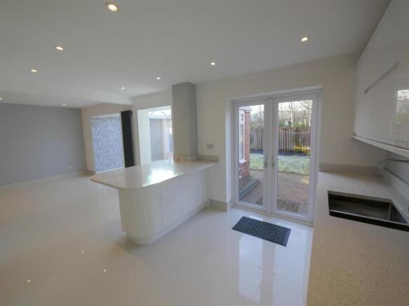 Kitchen / Dining Room